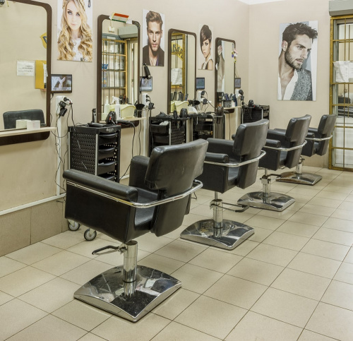 Салон на бульваре Ушакова